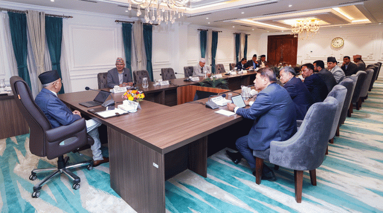 मन्त्रिपरिषद् बैठक बस्दै