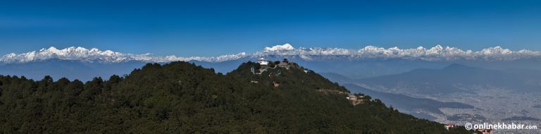 छ्याङ्ग आकाश, टलक्क हिमाल (तस्वीरहरू)