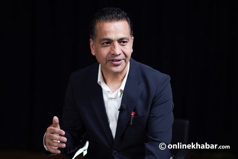 डा. भण्डारीको कलेजो प्रत्यारोपण अनुभव- बिरामी नै छैनन्, आत्मविश्वास टुट्ने डर छ