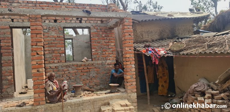 जनता आवासको नाममा विपन्नको घर न घाट