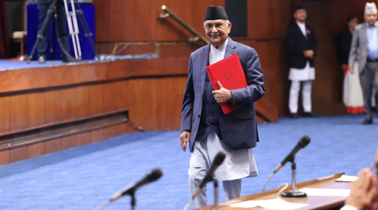 कुलमानको बर्खास्तीबारे संसद्‌मा बोल्न प्रधानमन्त्री तयार