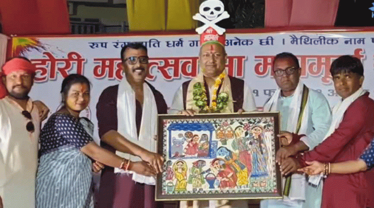 मधेशका मुख्यमन्त्री सतिशकुमार सिंह बने महामुर्ख