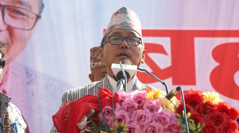 कांग्रेस-कम्युनिष्टलाई लिङ्देनको चुनौती : राजालाई भूमिका देऊ, या सकिन तयार