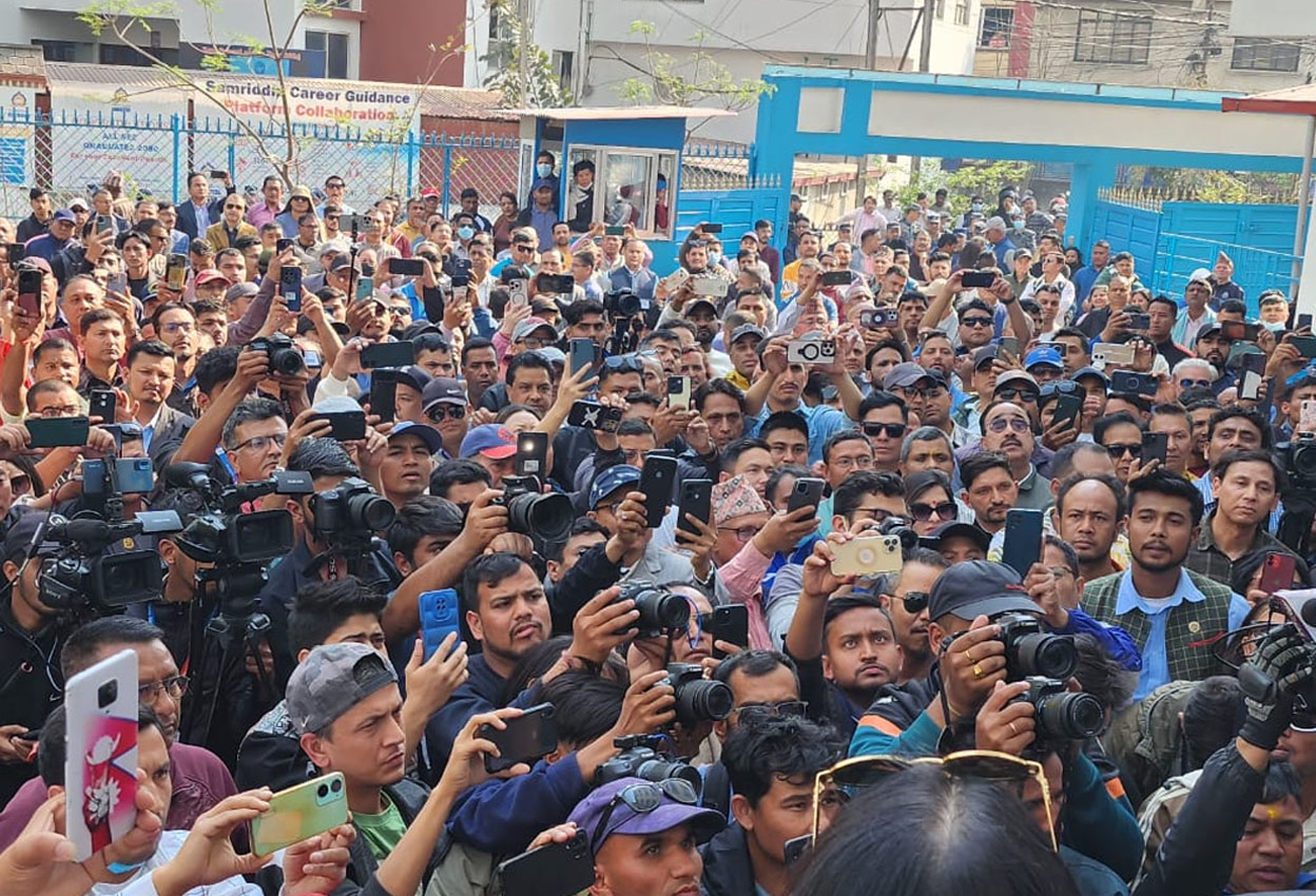 आम आक्रोशलाई सदुपयोग गर्ने रविको चेष्टा