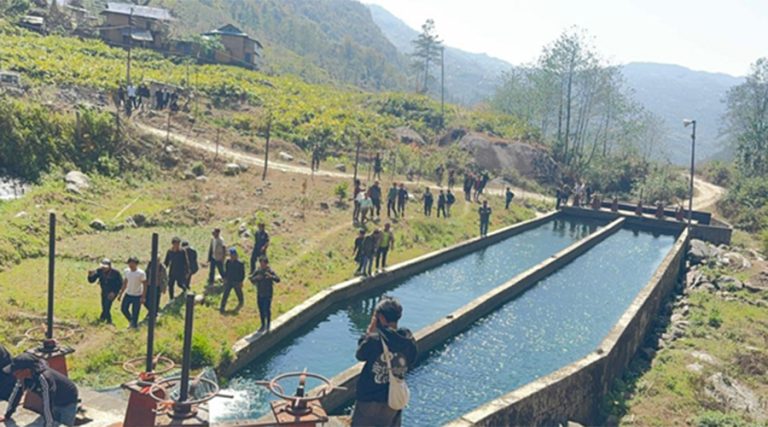 खोटाङमा मुआब्जा नपाएपछि स्थानीयले गरे जलविद्युत् आयोजना बन्द