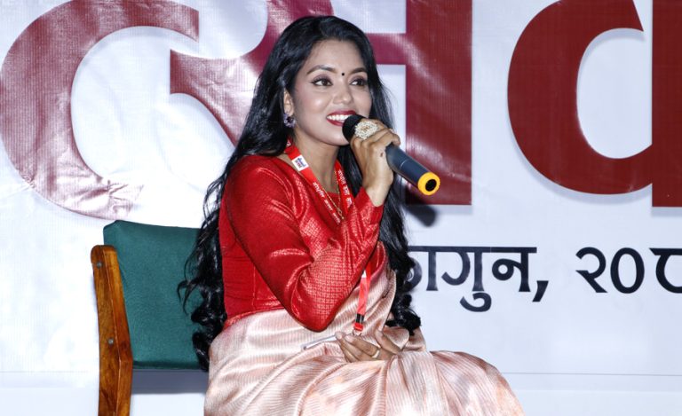 ‘दुःखका अग्ला भर्‍याङ चढेर यहाँ आइपुगेकी हुँ’