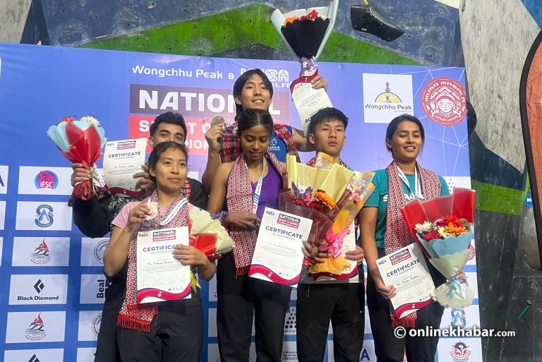 तेन्जिङ र स्वस्तिकाले जिते नेसनल स्पोर्ट क्लाइम्बिङ च्याम्पियनसिपको उपाधि