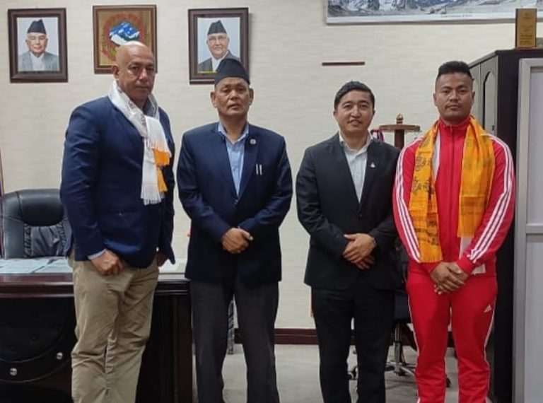 रजत विजेता दावा सम्मानित