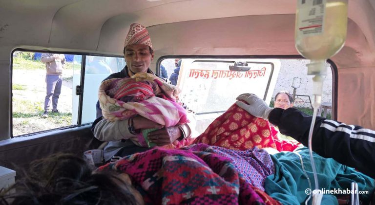 चार पटकसम्म हवाईजहाज आउजाउ गरे तर प्राथमिकतामा परिनन् सुत्केरी