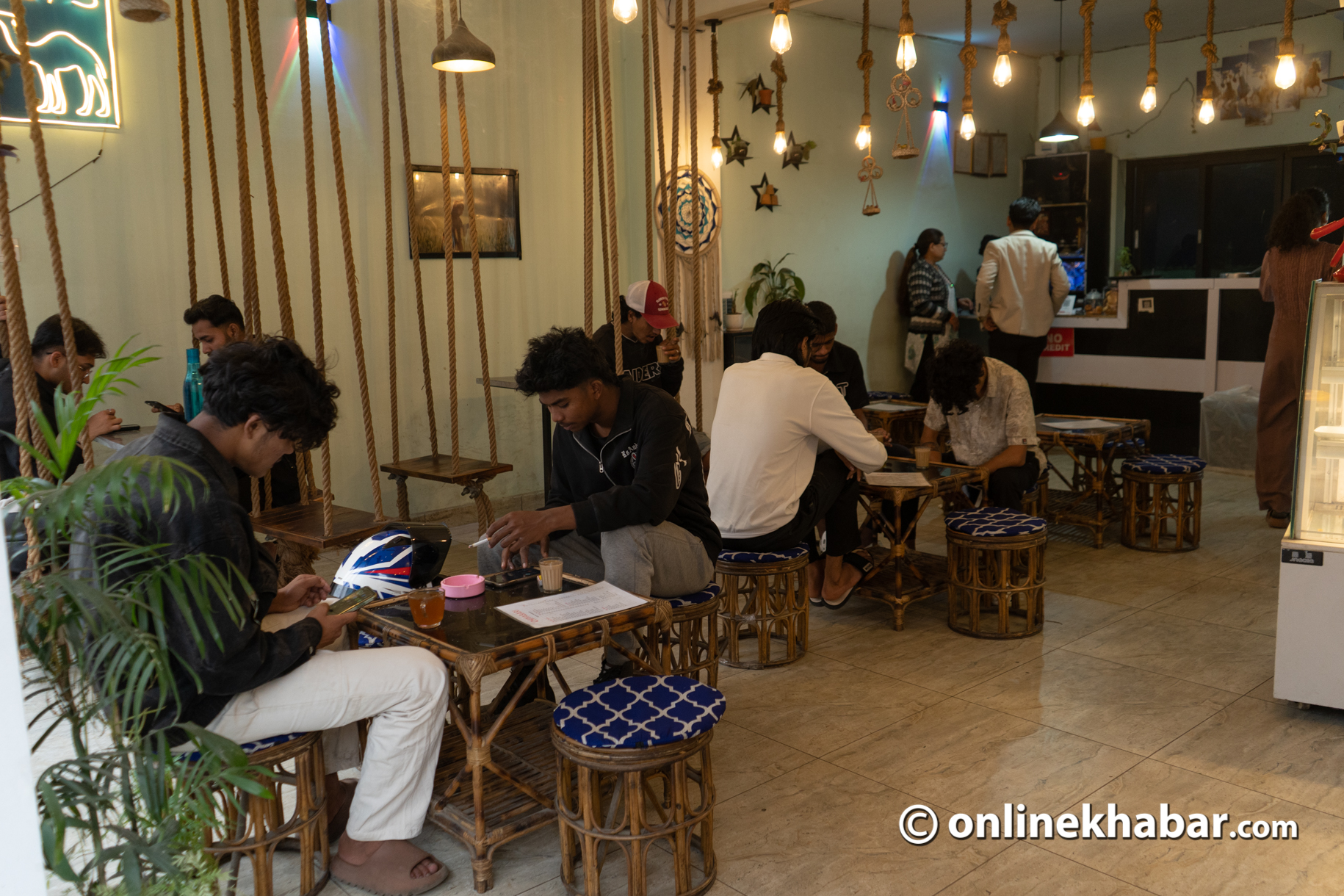 चियामा झुत्तिँदै ‘जेन-जी’ पुस्ता चियामा झुत्तिँदै ‘जेन-जी’ पुस्ता