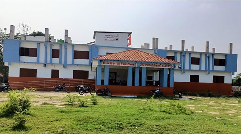 सर्लाहीको धनकौलमा कृषि बाटो बनाउँदा भ्रष्टाचार, प्रशासकीय अधिकृतसहित ९ विरुद्ध मुद्दा
