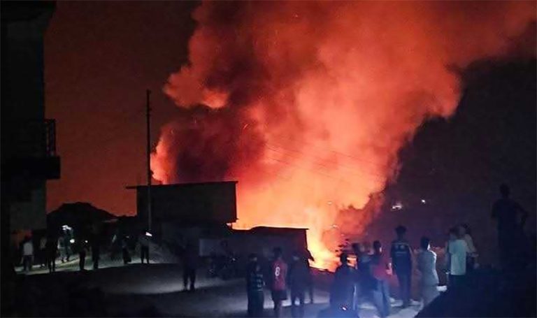 अपडेट : अछामको आगलागीमा २७ घर नष्ट