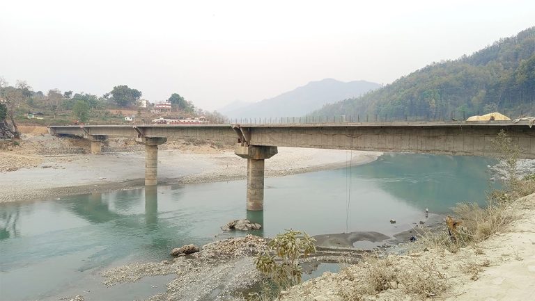 बन्‍यो दुई प्रदेश जोड्ने पक्की पुल, डेढ घण्टाको बाटो अब १५ मिनेटमा
