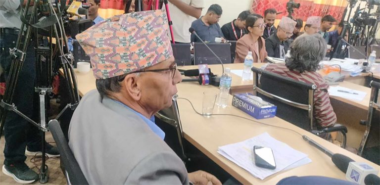 निजामती कर्मचारीलाई सडकमा जानबाट रोकौ : हृदयराम थानी