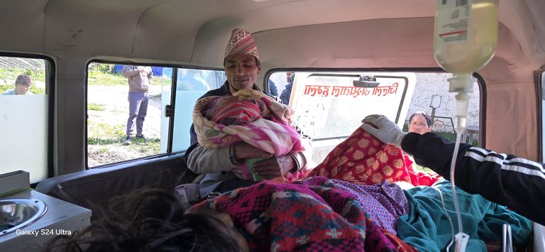 चार पटकसम्म हवाईजहाज आउजाउ गरे तर प्राथमिकतामा परिनन् सुत्केरी