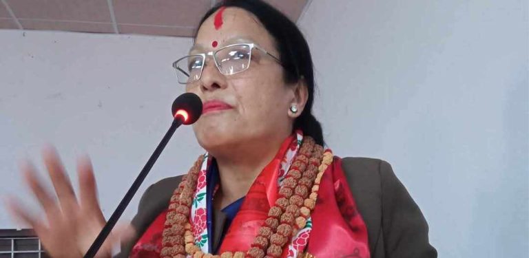 ‘शिक्षकहरू स्थानीय तहमा बस्न चाहेका छैनन्, मेयर-उपमेयरको दादागिरी छ’