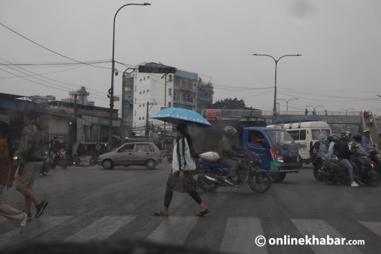 वर्षाको सम्भावना मंगलबारसम्म