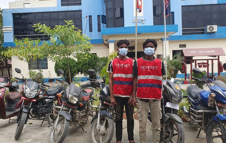 मोरङमा मोटरसाइकल चोरीको आरोपमा दुई जना पक्राउ