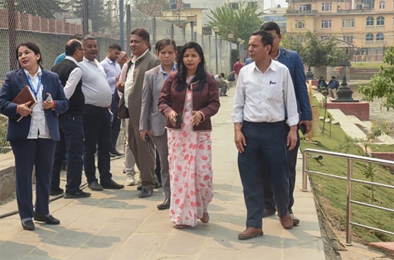 कमलपोखरी पुनःभरण गरी पानीको सतह यथावत् राख्न उपमेयरको निर्देशन