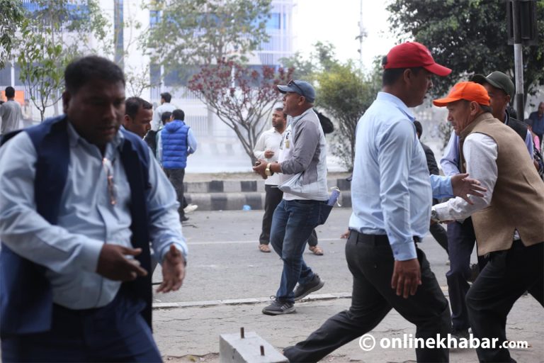 शिक्षक महासंघले भन्यो : आन्दोलनमा सरकारले घुसपैठ गरायो