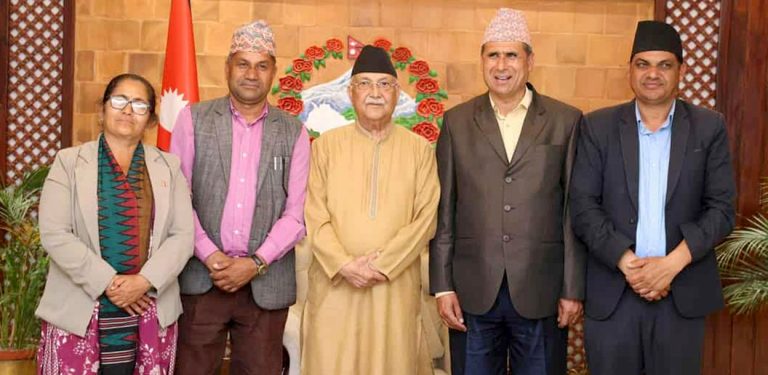 शिक्षकका मागमा गैरजिम्मेवार सरकार