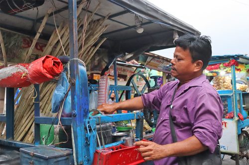 उखुको रस बेचेर मासिक ९० हजार आम्दानी