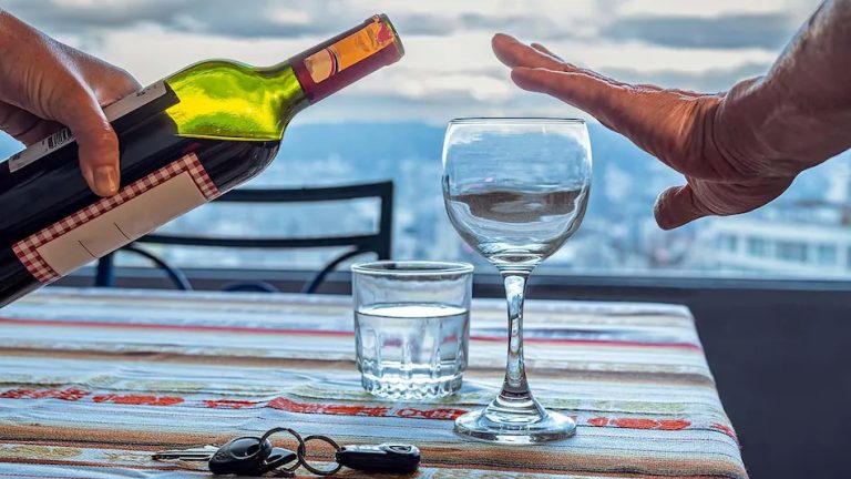 के नयाँ पुस्ताले कम पिउन थाल्यो वाइन ? यस्तो छ विश्वमा वाइन खपत