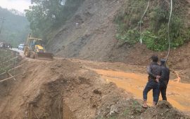 लेदोसहितको पहिरोले अवरुद्ध अरनिको राजमार्ग सुचारु
