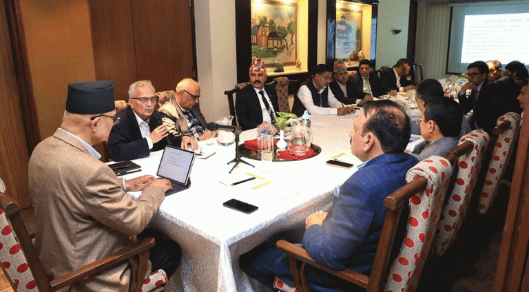 कार्यान्वयन योग्य बजेट ल्याउन सरकारलाई पूर्वअर्थमन्त्रीहरूको सुझाव