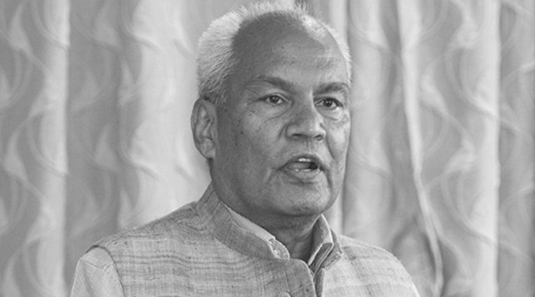 खुमबहादुर खड्काको जग्गा जफत गर्ने प्रक्रिया अघि बढ्यो