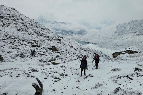 खुम्बु क्षेत्रमा भारी हिमपात