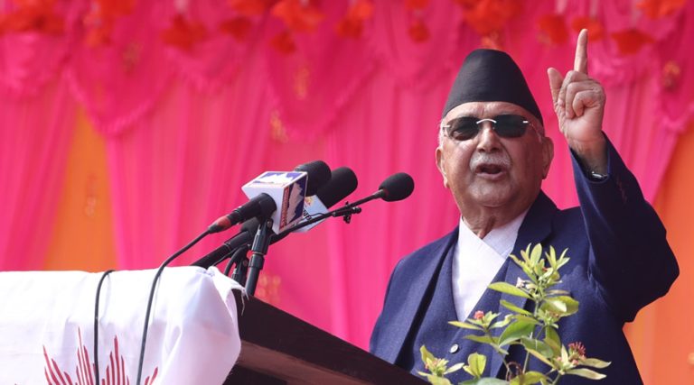 रक्सी चोर्नेलाई भन्दा पशुपतिका बाँदरलाई मन्त्री बनाउँदा राम्रो : प्रधानमन्त्री