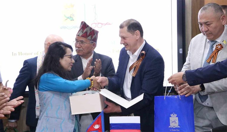 रुसको उलान उदे शहरका नगर प्रमुख ललितपुर महानगरमा