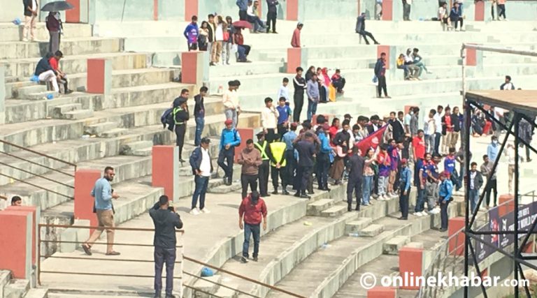 नेपालको खेल रद्द भएपछि क्यान र आईसीसीविरुद्ध समर्थकको नाराबाजी