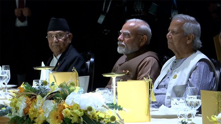 प्रधानमन्त्री ओली र भारतीय प्रधानमन्त्री मोदीबीच आज भेटवार्ता हुँदै