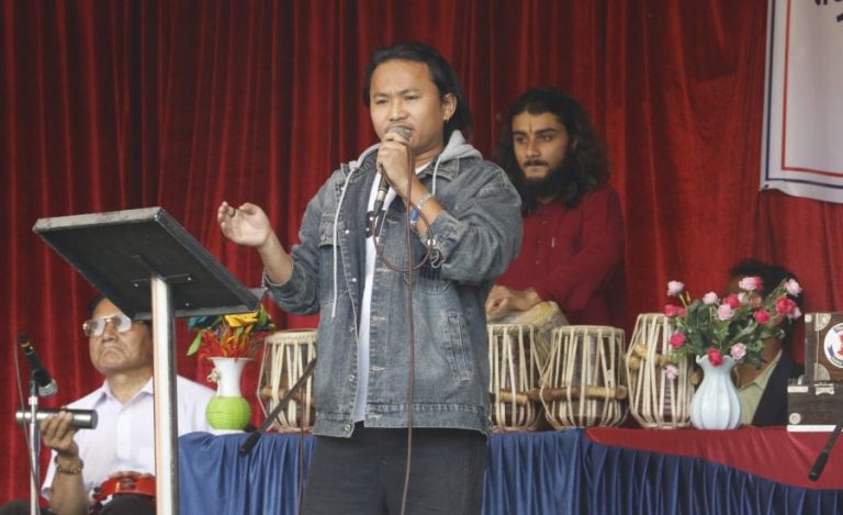 आधुनिक गीतसंगीत प्रतियोगितामा गायनमा राई, रचनामा काफ्ले उत्कृष्ट