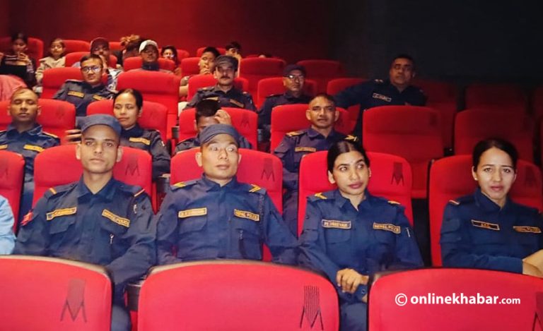 ‘पिताम्बर’ हेर्न काठमाडौं र पोखराका हल हलमा प्रहरी