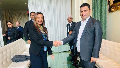 न्यूयोर्कमा रहेका  स्वास्थ्य मन्त्री पौडेलले गरे माल्दिभ्सका विद्यार्थीलाई नेपालमा पीजी पढाउन वार्ता
