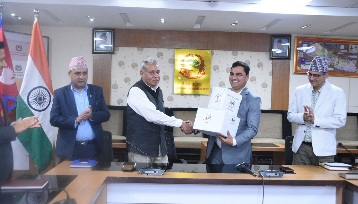 थारु समुदायमा देखिने सिकलसेलको समस्याका लागि भारतले दियो ५ करोड भन्दा बढीको खोप