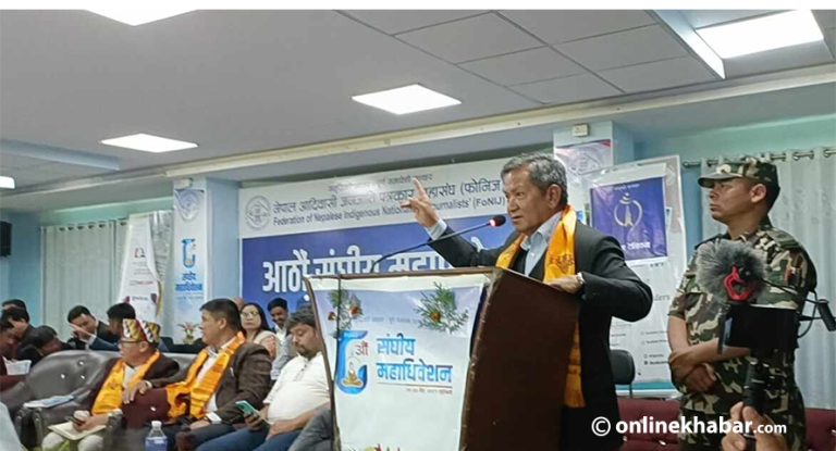 चैत मसान्तसम्म फेसबुकजस्ता सामाजिक सञ्जाल दर्ता नभए बन्द गर्छौं : सञ्‍चारमन्त्री