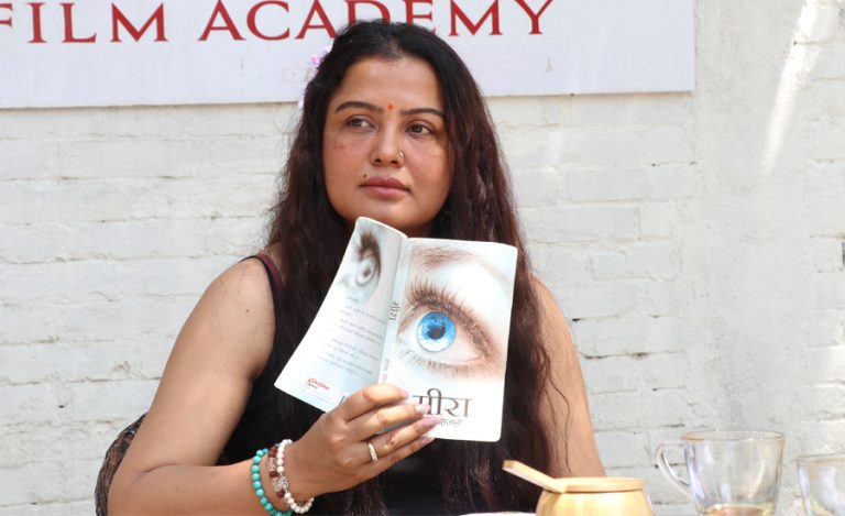 ‘मीरा’बाट नाटकमा डेब्यु गर्दै रेखा थापा