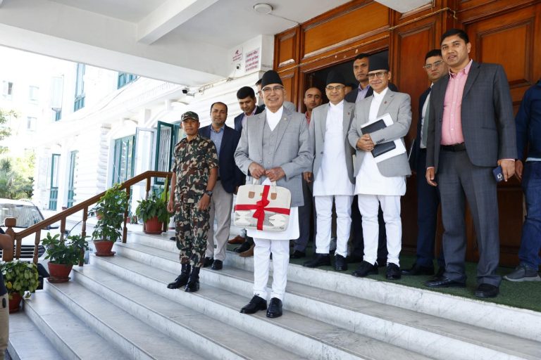 Live Update : बजेट २०८२/८३ प्रस्तुत गर्दै अर्थमन्त्री विष्णु पौडेल