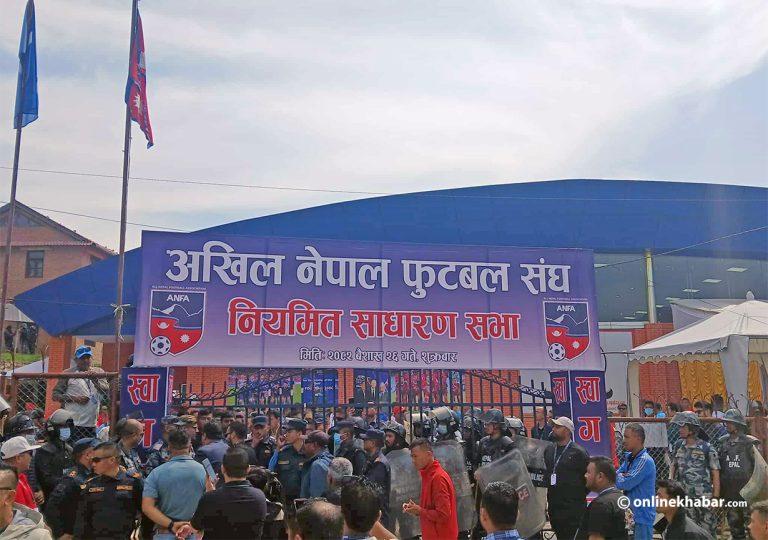 एन्फाको साधारण सभामा गणेश थापालाई रोकेपछि तनाव