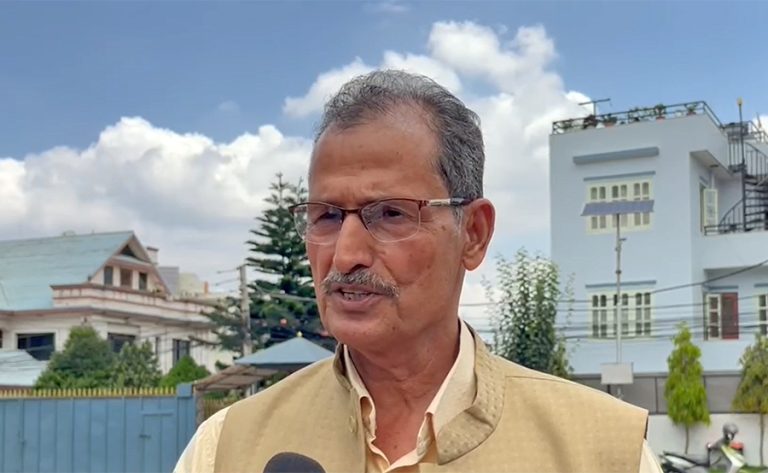 माओवादीले भन्यो– गृहमन्त्री रमेश लेखकले राजीनामा दिनुपर्छ