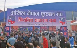 एन्फाको साधारण सभामा गणेश थापालाई रोकेपछि तनाव (भिडियो)