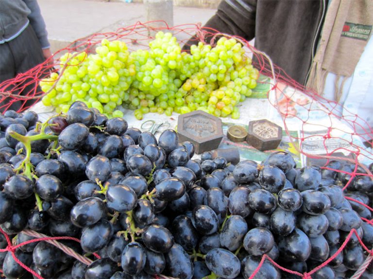 किलोमै ८६ रुपैयाँले बढ्यो कालो अंगुर