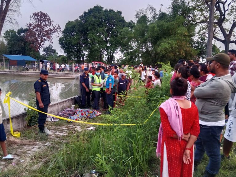 पोखरीमा डुबेर पश्चिम नवलपरासीमा दाजुभाइको मृत्यु