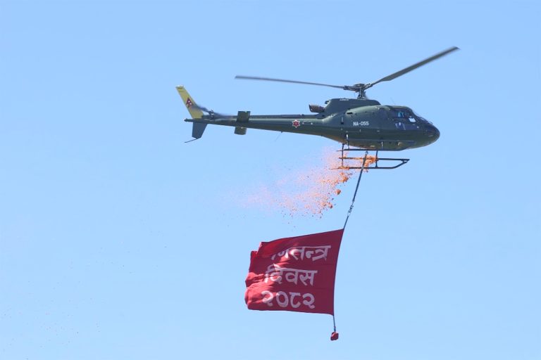 आज गणतन्त्र दिवस, कसरी हट्यो राजतन्त्र ?