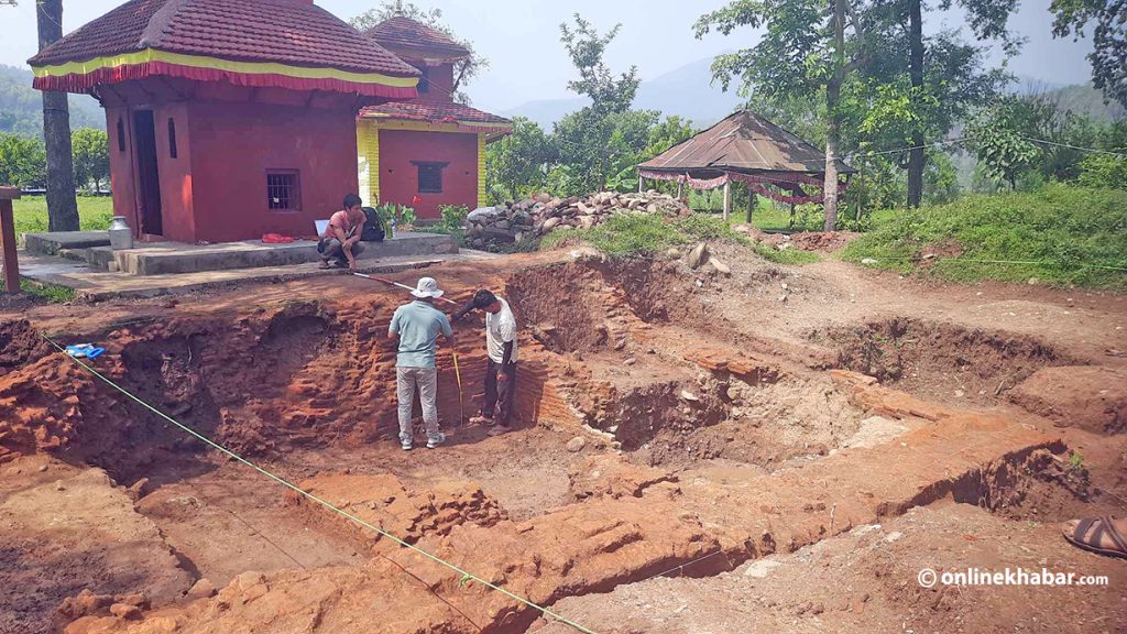 गोरखामा पुरातात्विक भग्नावशेष : १७ औं शताब्दीको मन्दिर हुनसक्ने प्रारम्भिक अनुमान
