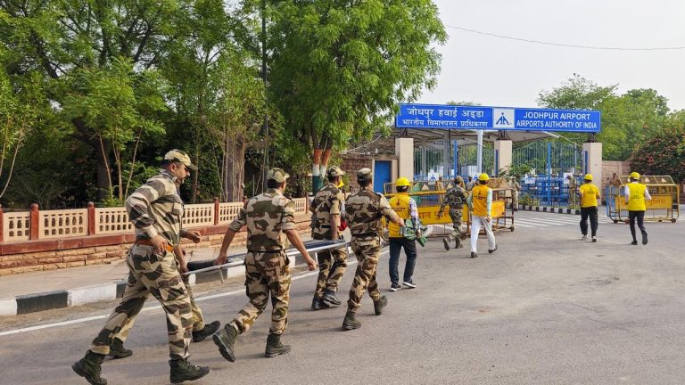 भारत-पाकिस्तान तनाव : भारतले ५ दिनका लागि बन्द गर्‍यो ३२ विमानस्थल
